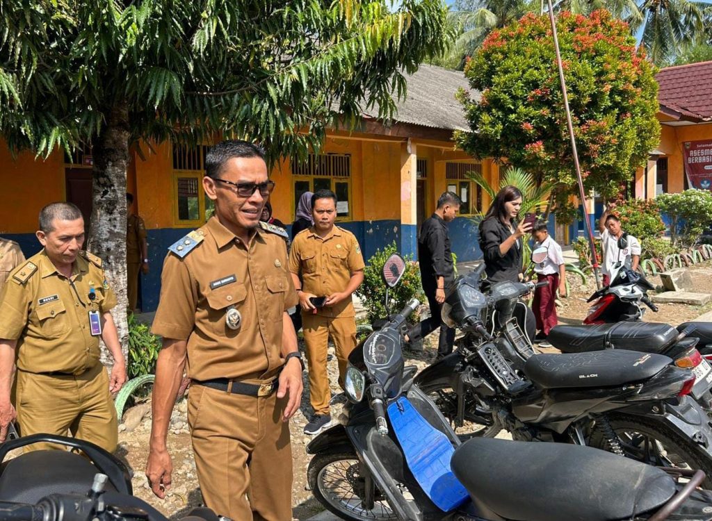 wakil bupati tanggamus agus suranto