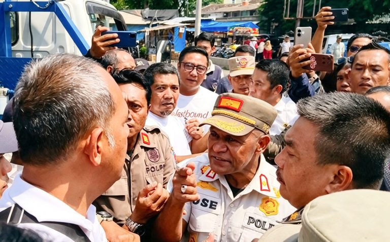 Ka satpolpp Bersitegang Dengan Pedagang